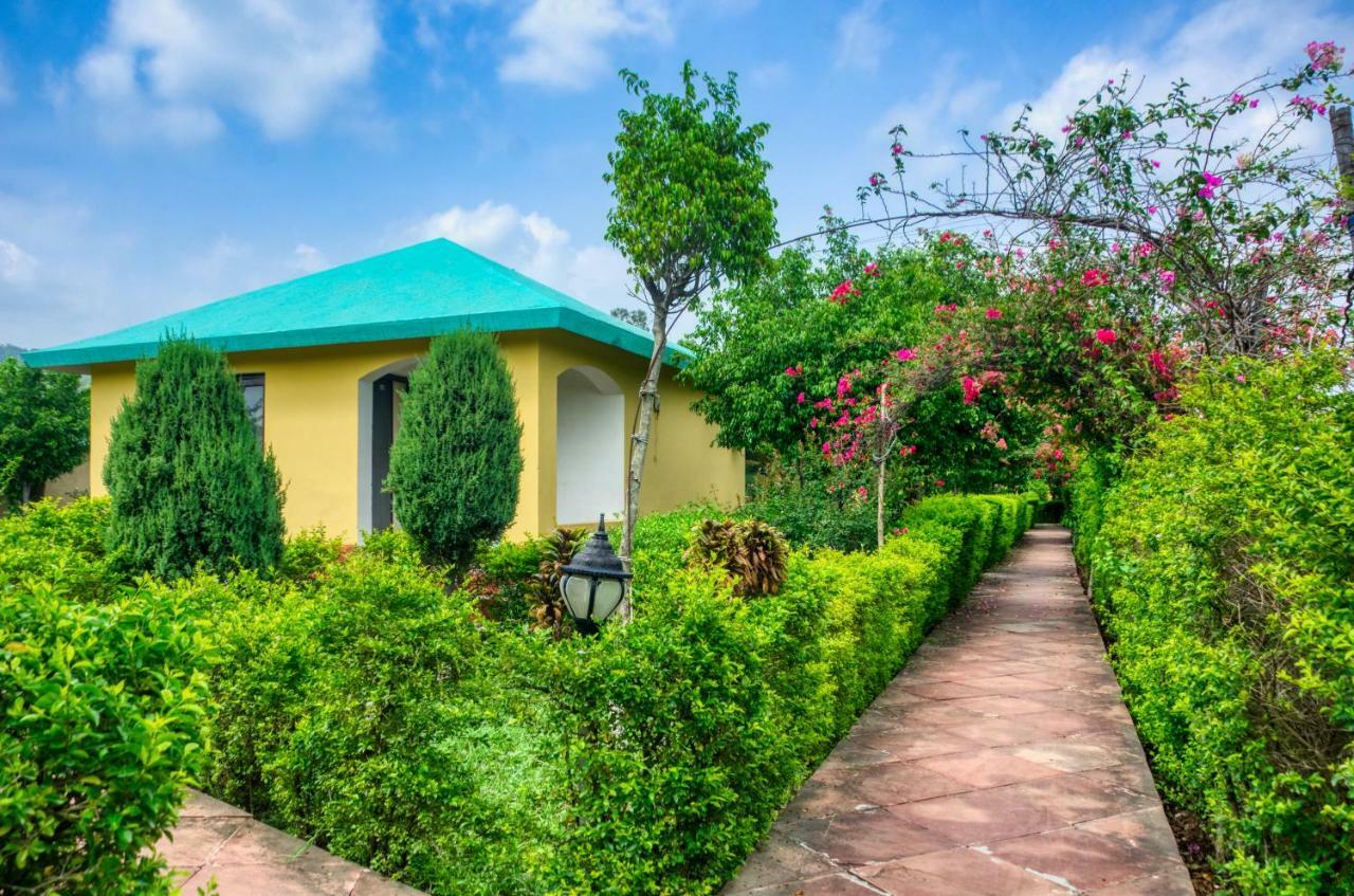 Tusk And Roar Corbett Resort Dhela Екстериор снимка